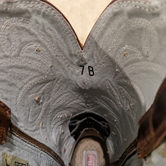 ARIAT WOMEN'S HERITAGE WESTERN BOOTS - Picture 8 of 8